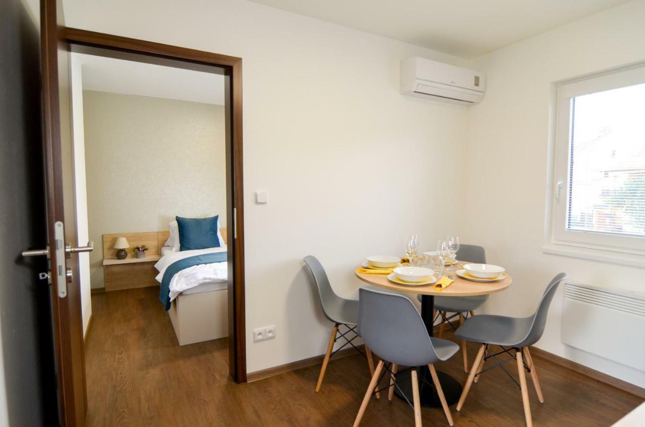 Apartmany Milovice Milovice  Екстериор снимка